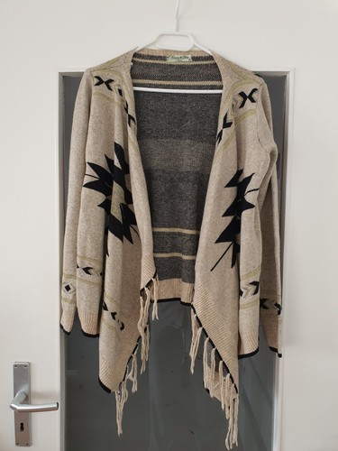 Dicke strickjacke mit - strickjacke, franseln