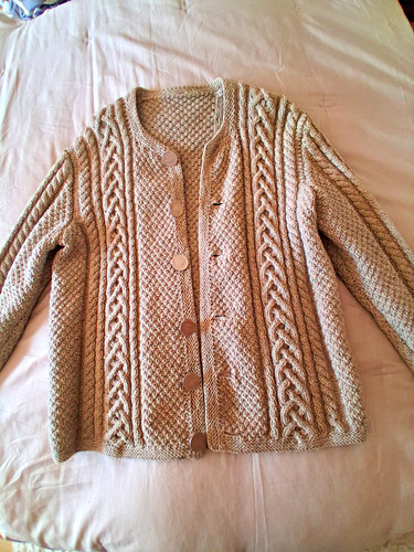 Strickjacke normalgröße - strickjacke,